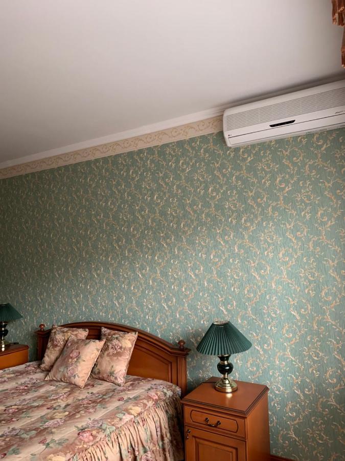 Hotel Prydesnyansky 체르니히우 외부 사진
