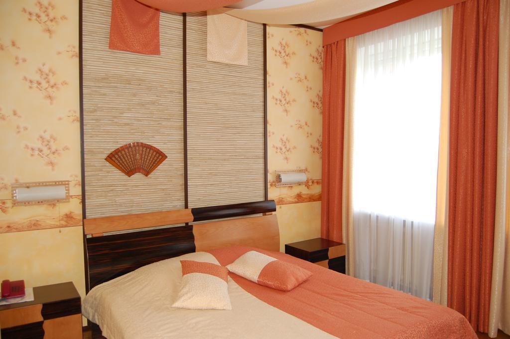 Hotel Prydesnyansky 체르니히우 객실 사진